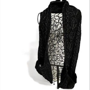 Ladies Crochet Scarf | Storage Pockets | Wood Buttons On Pockets Size O/S EUC